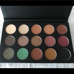 Morphe x Kathleen Light Eyeshadow Pallet